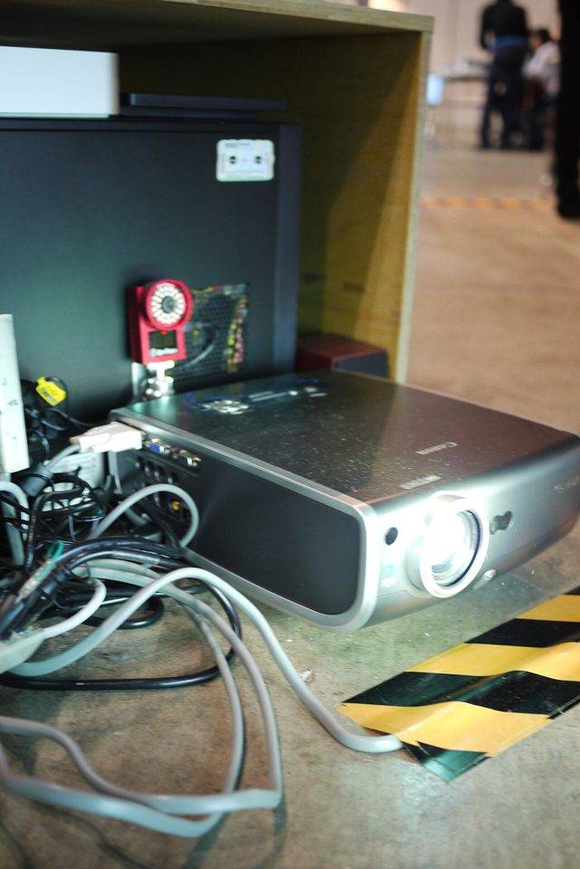 Projektor for storsal